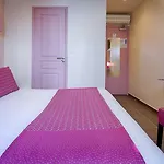 La Petite Rosa 3* Paryż