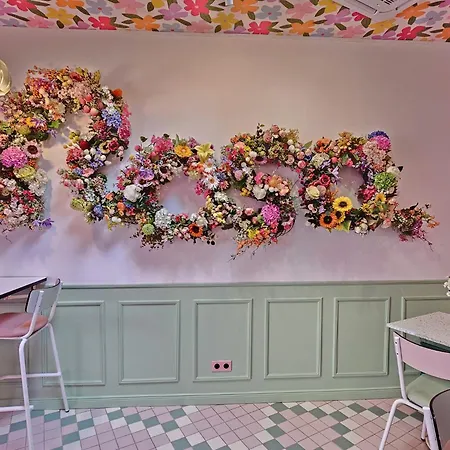 La Petite Rosa 파리