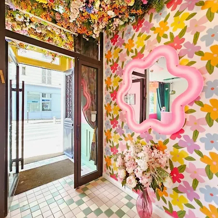 La Petite Rosa 3*