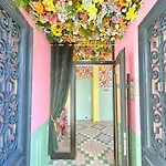 Hotel La Petite Rosa Paris