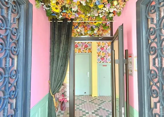 Отель La Petite Rosa Париж