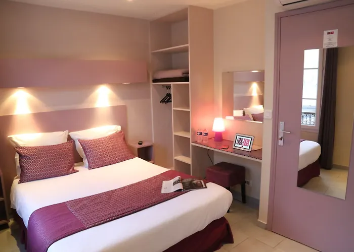 La Petite Rosa Отель Париж