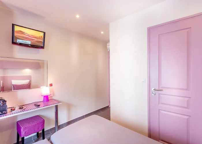 Отель La Petite Rosa 3*