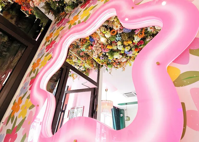 Отель La Petite Rosa Париж