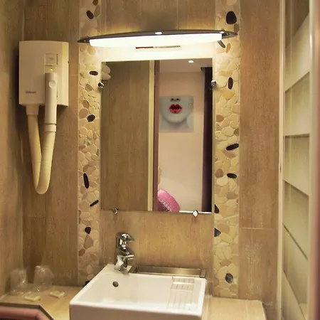 Отель La Petite Rosa 3*