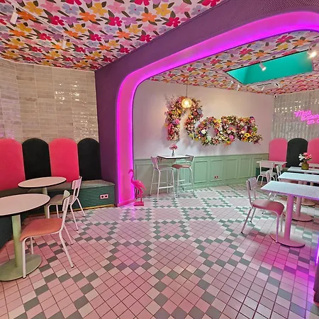 Отель La Petite Rosa